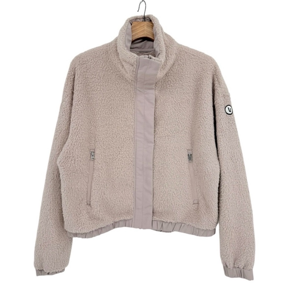 Vuori Light Taupe Teddy Jacket